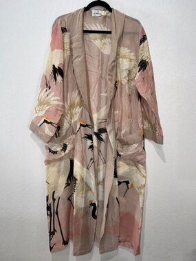One Hundred Stars Light Pink Crane Print Satin Robe
